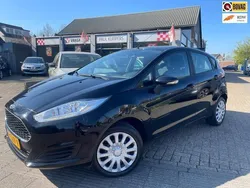 Zwart Gebruikt 2016 Ford Fiesta Style Hatchback | € 6.950 (Goede deal)