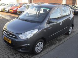 Grijs Gebruikt 2013 Hyundai i10 Hatchback | € 3.450 (Goede deal)