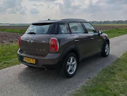 Bruin Gebruikt 2013 Mini One Countryman Business SUV | € 6.000 (Super prijs)