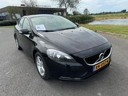Zwart Gebruikt 2018 Volvo V40 Stationwagen | € 18.450 (Goede deal)
