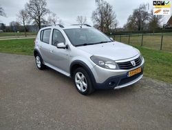 Grijs Gebruikt 2010 Dacia Sandero Stepway Hatchback | € 2.950 (Eerlijke prijs)