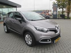 Grijs Gebruikt 2016 Renault Captur Expression SUV | € 5.950 (Goede deal)