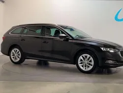 Zwart Gebruikt 2022 Skoda Octavia Business Line Stationwagen | € 18.900 (Eerlijke prijs)