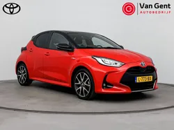 Rood Gebruikt 2021 Toyota Yaris Hybrid Edition Hatchback | € 23.999 (Iets duurder)