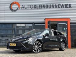 Zwart Gebruikt 2022 Toyota Corolla Executive Stationwagen | € 26.350 (Eerlijke prijs)