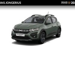 Cedar green (groen mica) Nieuw 2025 Dacia Sandero Expression Hatchback | € 24.850 (Eerlijke prijs)
