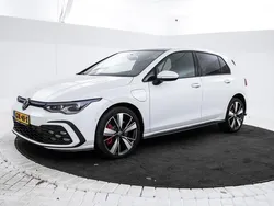 Wit Gebruikt 2023 VW Golf VIII GTE Hatchback | € 33.995 (Eerlijke prijs)