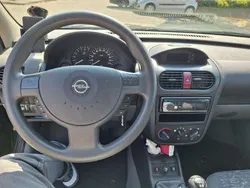 Groen Gebruikt 2002 Opel Corsa Comfort Hatchback | € 999 (Eerlijke prijs)