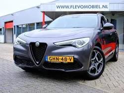 Grijs Gebruikt 2019 Alfa Romeo Stelvio Tech Edition SUV | € 23.750 (Goede deal)