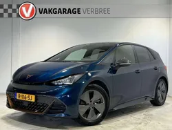 Blauw Gebruikt 2022 Cupra Born Hatchback | € 23.440 (Eerlijke prijs)