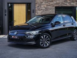 Zwart Gebruikt 2021 VW Golf VIII Active Hatchback | € 21.450 (Eerlijke prijs)