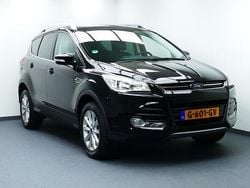 Zwart Gebruikt 2016 Ford Kuga Titanium SUV | € 14.449 (Eerlijke prijs)