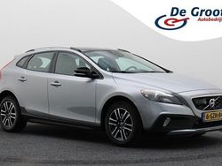 Grijs Gebruikt 2014 Volvo V40 CC Summum Stationwagen | € 14.950 (Iets duurder)
