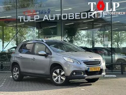 Grijs, metallic lak Gebruikt 2015 Peugeot 2008 Style SUV | € 7.949 (Eerlijke prijs)