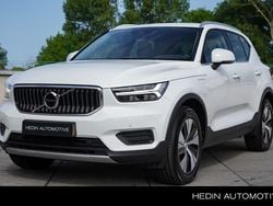 Wit Gebruikt 2021 Volvo XC40 Inscription SUV | € 31.995 (Eerlijke prijs)