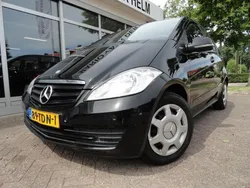 Zwart Gebruikt 2012 Mercedes A160 Business MPV | € 4.850 (Goede deal)