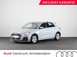 Grijs Gebruikt 2022 Audi A1 Sportback Proline Hatchback | € 21.449 (Eerlijke prijs)