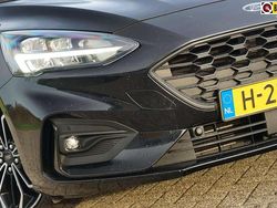 Zwart Gebruikt 2020 Ford Focus Business Edition Stationwagen | € 11.825 (Eerlijke prijs)