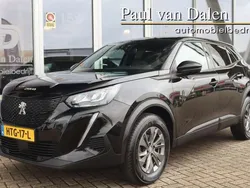 Zwart Gebruikt 2023 Peugeot 2008 Active SUV | € 21.895 (Goede deal)
