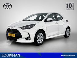 Wit Gebruikt 2024 Toyota Yaris Hybrid Active Hatchback | € 23.245 (Eerlijke prijs)