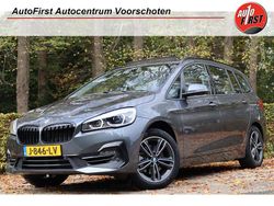 Grijs Gebruikt 2020 BMW 218 Executive Stationwagen | € 21.900 (Eerlijke prijs)