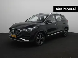 Zwart Gebruikt 2020 MG ZS Luxury Sedan | € 14.295 (Eerlijke prijs)