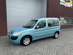 Blauw, metallic lak Gebruikt 2005 Citroën Berlingo MPV | € 3.499 (Iets duurder)