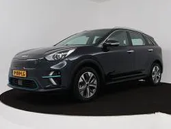 Donker blauw metallic Gebruikt 2022 Kia e-Niro SUV | € 25.445 (Super prijs)