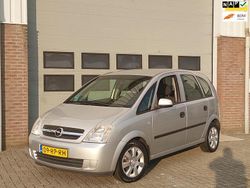 Grijs (metallic) Gebruikt 2005 Opel Meriva MPV | € 1.450 (Eerlijke prijs)