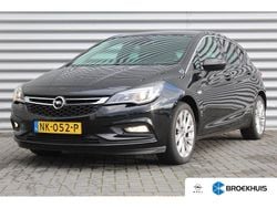 Zwart Gebruikt 2017 Opel Astra Innovation Hatchback | € 13.895 (Eerlijke prijs)