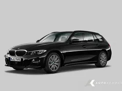 Zwart, metallic lak Gebruikt 2022 BMW 330e M Sport Stationwagen | € 36.950 (Goede deal)