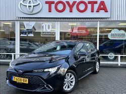 Zwart Gebruikt 2023 Toyota Corolla Active Stationwagen | € 29.799 (Eerlijke prijs)