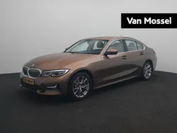 Bruin Gebruikt 2019 BMW 330 Executive Sedan | € 27.995 (Goede deal)
