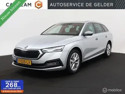Grijs Gebruikt 2023 Skoda Octavia Business Line Stationwagen | € 19.995 (Eerlijke prijs)