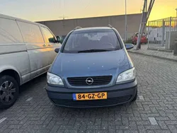 Blauw Gebruikt 2001 Opel Zafira Comfort MPV | € 900 (Goede deal)