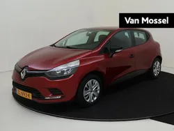 Rouge intense npk Gebruikt 2019 Renault Clio IV Life Hatchback | € 8.940 (Super prijs)