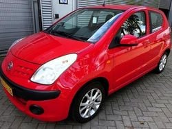 Rood Gebruikt 2010 Nissan Pixo Acenta Hatchback | € 3.795 (Iets duurder)