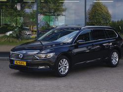Zwart Gebruikt 2017 VW Passat Comfortline Stationwagen | € 12.750 (Goede deal)
