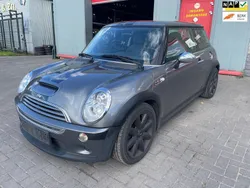 Grijs Gebruikt 2005 Mini Cooper S Hatchback | € 5.599 (Iets duurder)