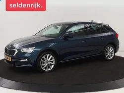 Blauw, metallic lak Gebruikt 2021 Skoda Scala Sport Hatchback | € 14.900 (Goede deal)