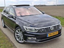 Zwart Gebruikt 2018 VW Passat R-line Stationwagen | € 16.700 (Eerlijke prijs)