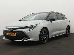 Grijs metallic Gebruikt 2023 Toyota Corolla Limited Stationwagen | € 34.945 (Duur)