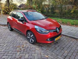 Rood Gebruikt 2013 Renault Clio GrandTour Dynamique Stationwagen | € 6.200 (Goede deal)