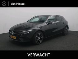 Zwart Gebruikt 2024 Mercedes A250 Luxury Hatchback | € 32.945 (Super prijs)