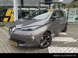 Grijs Gebruikt 2017 Renault Zoe Bose Edition Hatchback | € 9.890 (Duur)