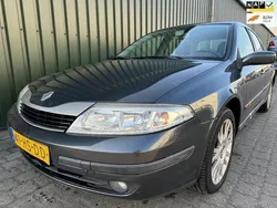 Grijs Gebruikt 2001 Renault Laguna II Expression Hatchback | € 1.699 (Eerlijke prijs)