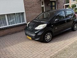 Zwart Gebruikt 2011 Peugeot 107 Hatchback | € 4.199 (Eerlijke prijs)