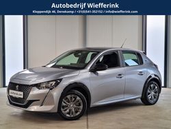Zilver, metallic lak Gebruikt 2020 Peugeot e-208 Active Hatchback | € 19.950 (Duur)