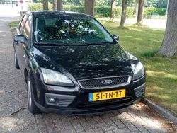 Zwart Gebruikt 2006 Ford Focus Futura Hatchback | € 1.450 (Eerlijke prijs)