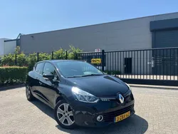 Zwart Gebruikt 2015 Renault Clio IV Night&Day Hatchback | € 4.499 (Eerlijke prijs)